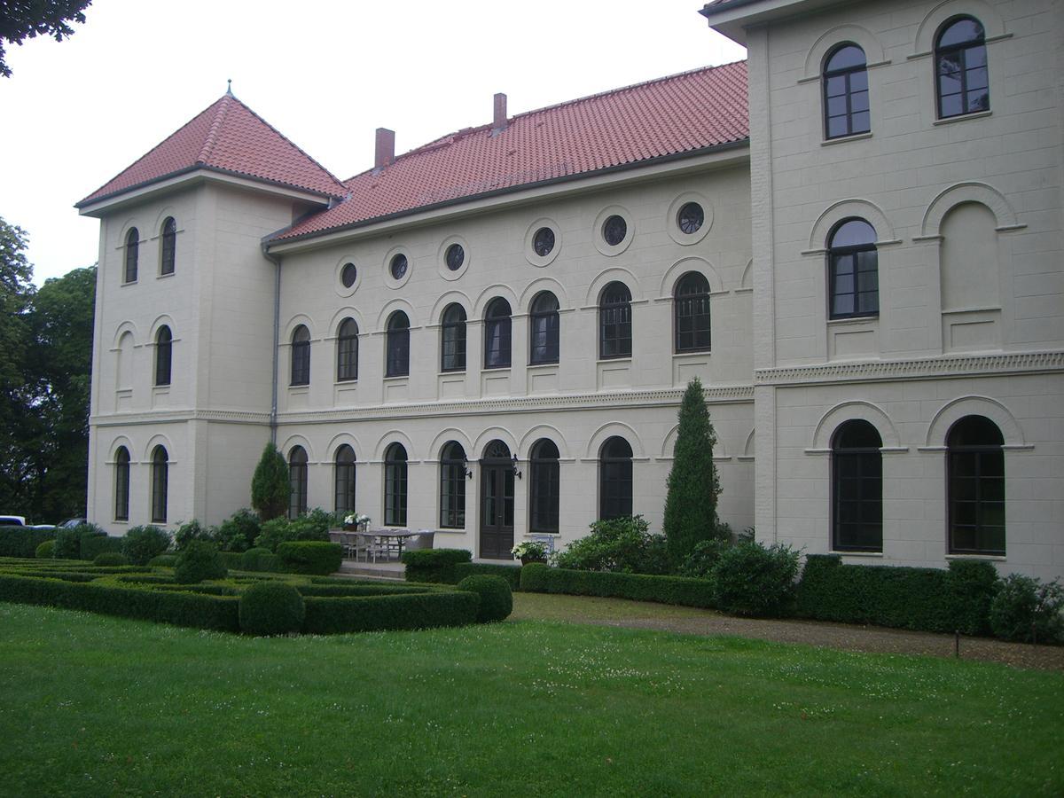 Schlosshotel Marihn Extérieur photo